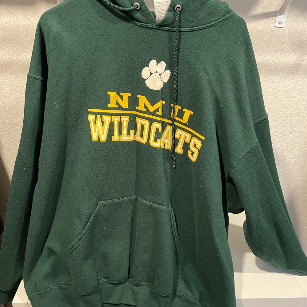 Norther Michigan University sweatshirt 2XL